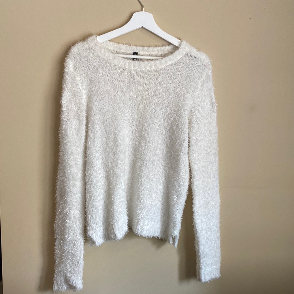 Fuzzy soft fall staple H&M sweater